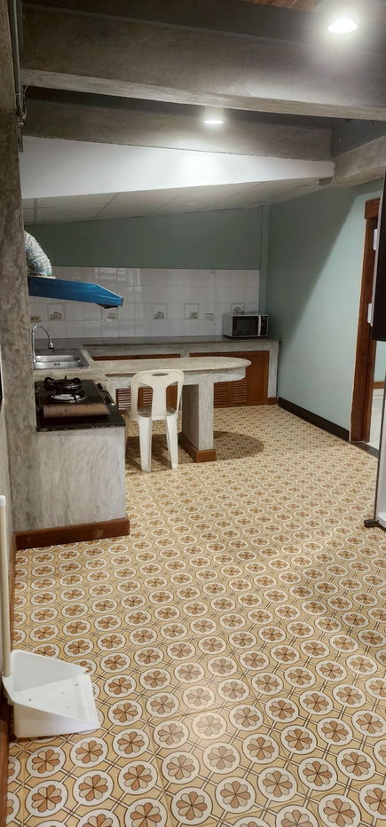 picture House for rent 50 square wa, 190 m2 , 5 bead rooms, 3 Toilets, 3 water heater, 6 air conditions, CCTV, electric main entrance gate. - 24/27