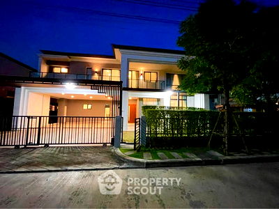 Houses for rent : 5-BR House at THE CITY RAMINTRA-WONGWAEN in Sam Wa Tawan Tok (ID 2469448)