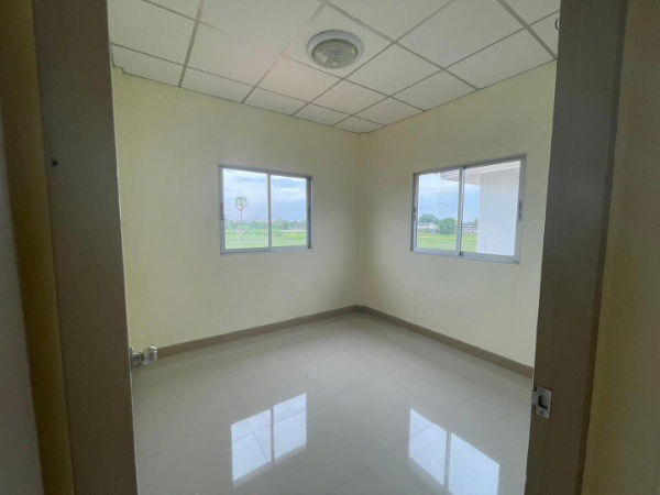 รูป 🏡 𝗛𝗢𝗨𝗦𝗘 𝗙𝗢𝗥 𝗦𝗔𝗟𝗘 | บ้านแฝด 2 ชั้น Nichakorn Rai Khing 26 หมู่บ้านณิชากร ไร่ขิง 26 ทำเลดี ใกล้วัดไร่ขิง ⚡️ - รูปที่ 10/12