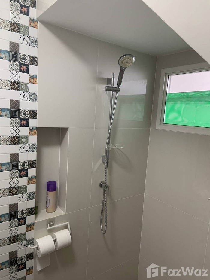 picture 3 Bedroom Townhouse for sale at Golden Town Ramintra-Wongwaen 1997630 - 12/18