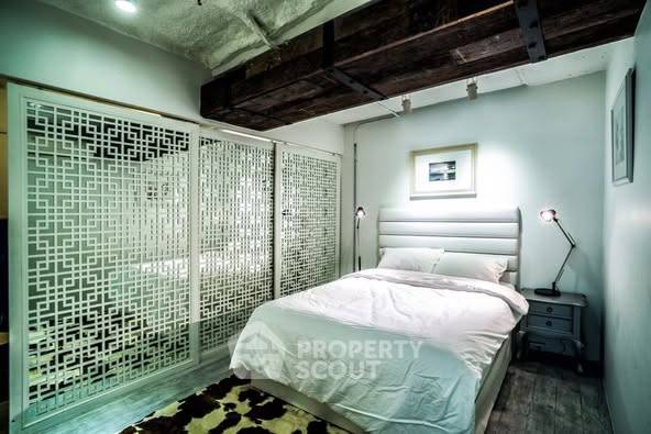 picture 2-BR Condo at Nusa State Tower Condominium near BTS Saphan Taksin (ID 2357381) - 4/16