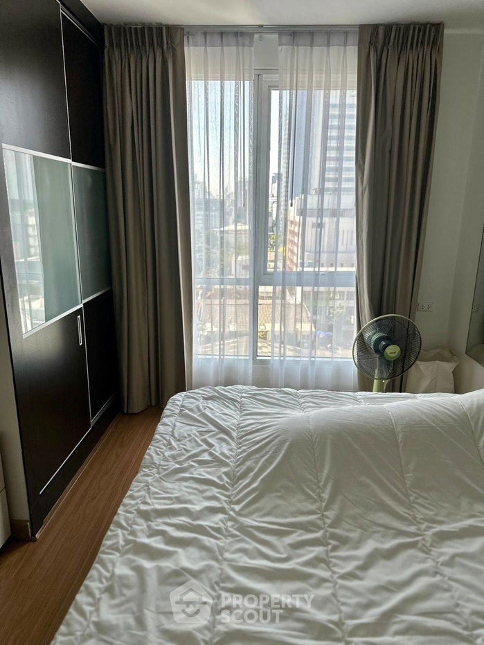 picture 2-BR Condo at The Complete Rajprarop near ARL Ratchaprarop (ID 2468966) - 10/13