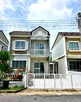 เช่าทาวน์โฮม นิคมอุตสาหกรรมบางปู : ให้เช่าเดอะ วิลเลจ 2 บางนา กม.8 (The village bangna KM.8) ใกล้เมกาบางนา