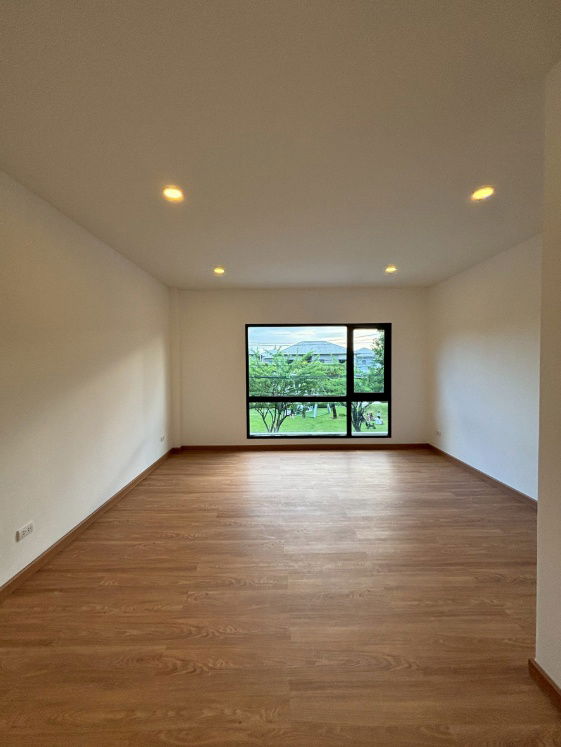 รูป 🏡 𝗛𝗢𝗨𝗦𝗘 𝗙𝗢𝗥 𝗦𝗔𝗟𝗘 | Centro Ratchapruek – Suan Phak บ้านเดี่ยวหรู ทำเลราชพฤกษ์ – สวนผัก หลังติดสวนส่วนกลาง ⚡️ - รูปที่ 11/26