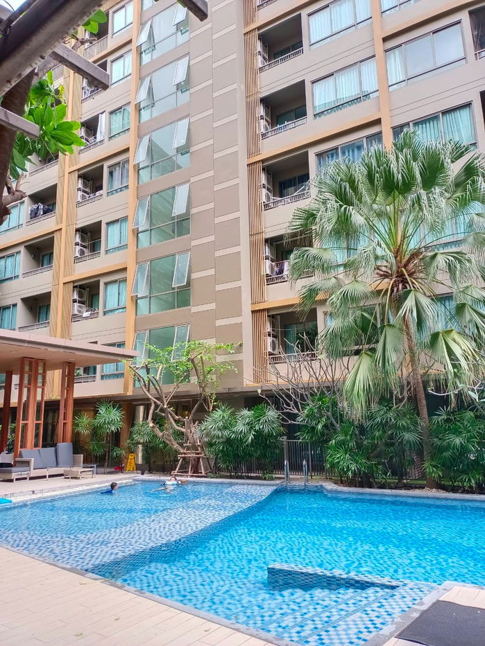 รูป ขายคอนโด Metro Luxe Ratchada ใกล้ MRT สุทธิสาร | 1 ห้องนอน 28.46 ตร.ม. ชั้น 4 | Low Rise สไตล์รีสอร์ท - รูปที่ 9/16