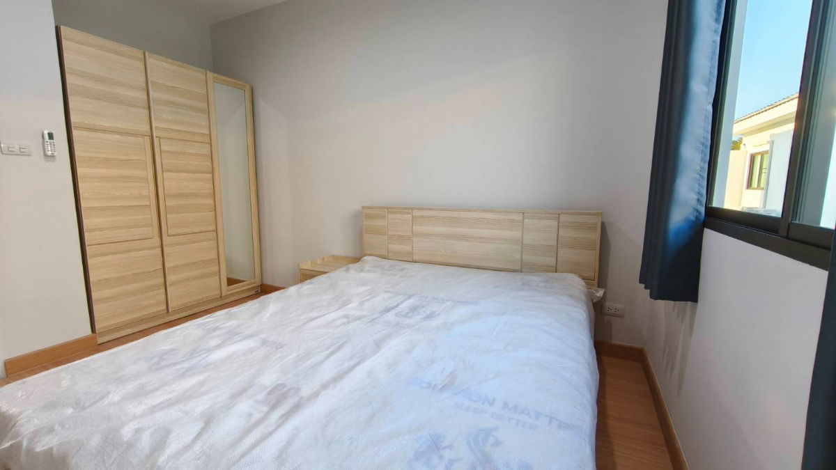 รูป ให้เช่าทาวน์โฮมสองชั้น  3 ห้องนอน 3 ห้องน้ำ 1 ห้องรับแขก 1 ห้องครัว  2  ที่จอดรถ - รูปที่ 13/16