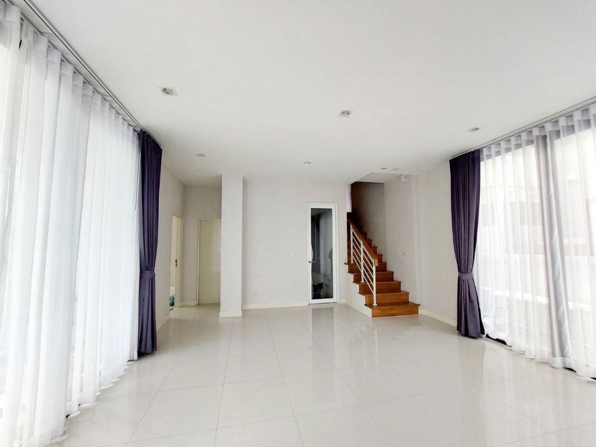 รูป ให้เช่าทาวน์เฮ้าส์ ที่ บ้านกลางเมือง คลาสเซ่ เอกมัย-รามอินทรา - รูปที่ 3/5