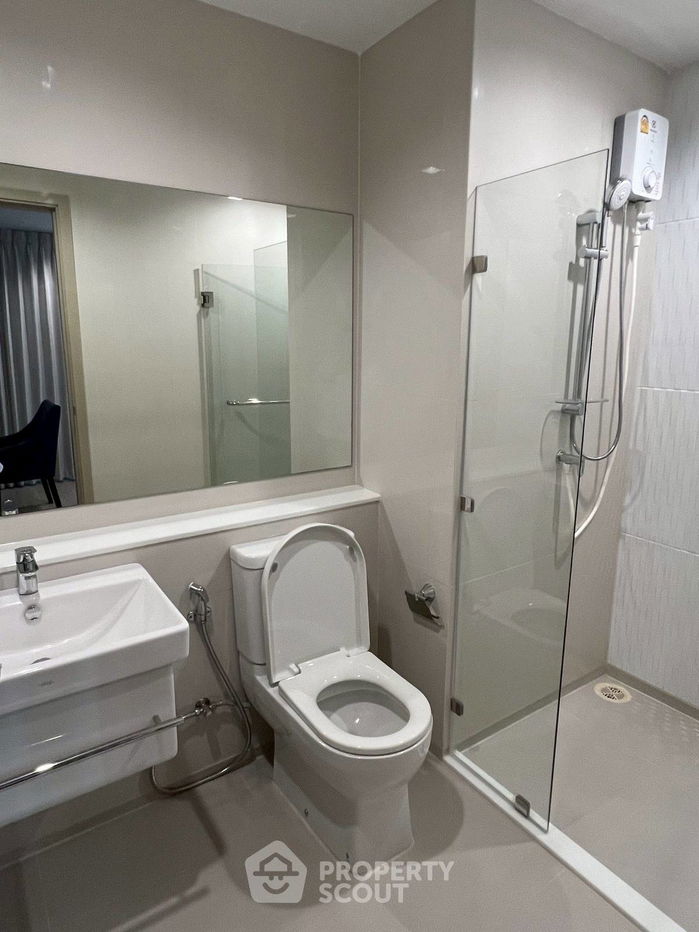 picture 2-BR Condo at Life Ladprao near BTS Ha Yaek Lat Phrao (ID 2462625) - 13/14