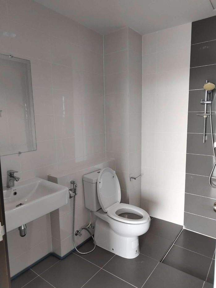 picture For rent, for lease, home office, Rama 9, Srinakarin, City Link Rama 9 - Srinakarin project, cheap price, not more than 35,000 baht.  Line: @951qfbfi - 12/12