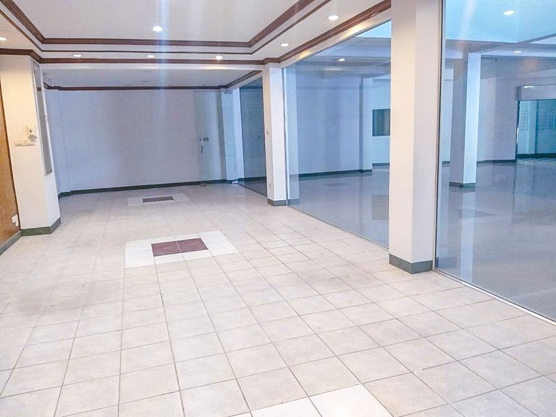 รูป ✨ ตึกใหญ่ 1,200 ตร.ม. ทำเลทองติดถนนมหิดล — 5 นาทีถึงสนามบิน! หาแบบนี้ไม่ได้อีกแล้ว ✨ - รูปที่ 5/11