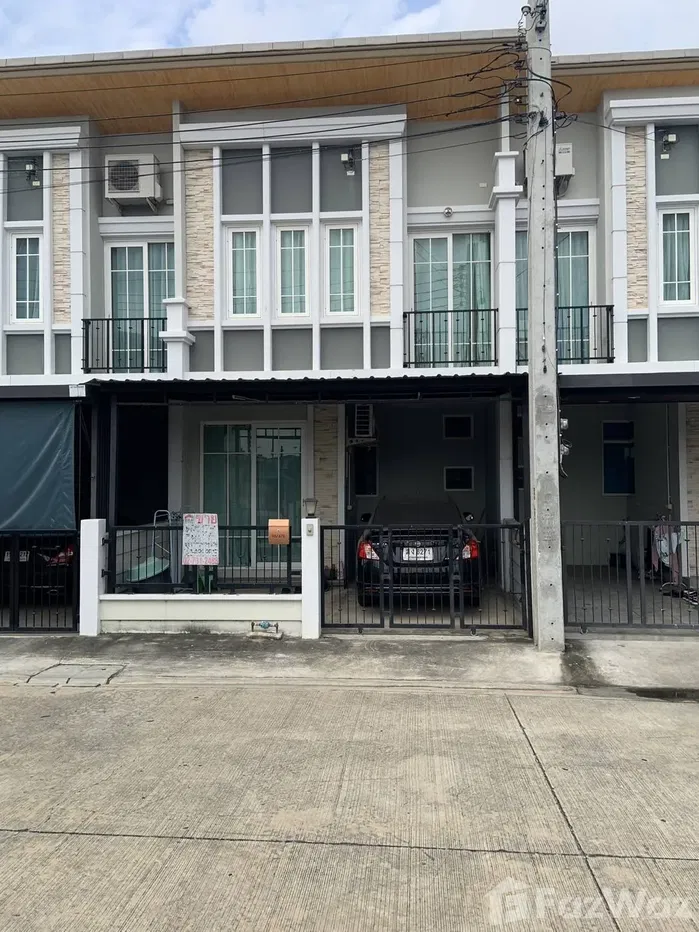 picture 3 Bedroom Townhouse for sale at Golden Town Ramintra-Wongwaen 1997630 - 5/18