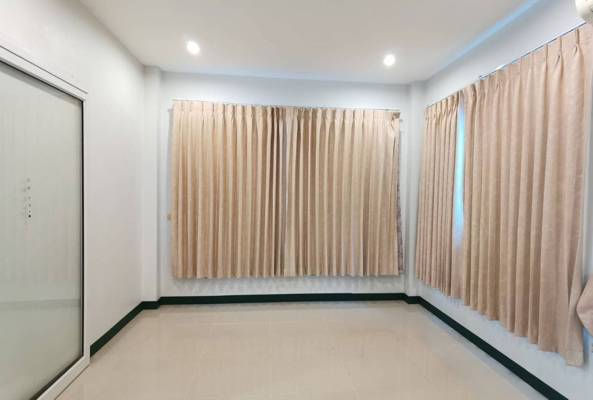 รูป ให้เช่าบ้านเดี่ยว2ชั้นหลังมุม หมู่บ้านฉัตรหลวง14 ถนนเลียบคลอง3 คลองหลวง ปทุมธานี - รูปที่ 12/17