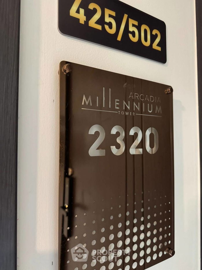 picture 2-BR Condo at Arcadia Millennium Tower close to Pattaya South (ID 2469864) - 2/12