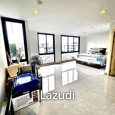ขายคอนโด : 1 Bed 1 Bath 42 SQ.M The ACE Ekamai