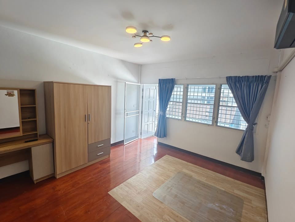 รูป HR3086ให้เช่าทาวน์โฮม 4 ชั้น หมู่บ้านนครไทย ใกล้เซ็นทรัลพระราม 3 เฟอร์ครบพร้อมอยู่ - รูปที่ 5/18