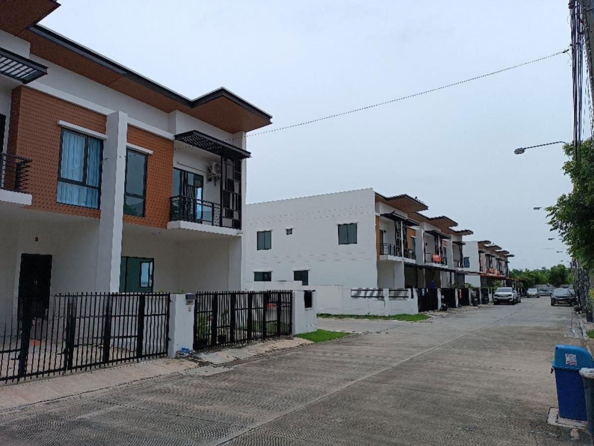 รูป 🏡 ให้เช่า! ทาวน์โฮมสวย รีโนเวทใหม่ – ไอฟีล บางนา (iField Bangna) 📌 ใกล้เมกะบางนา เดินทางสะดวก เข้าออกได้หลายเส้นทาง - รูปที่ 14/15