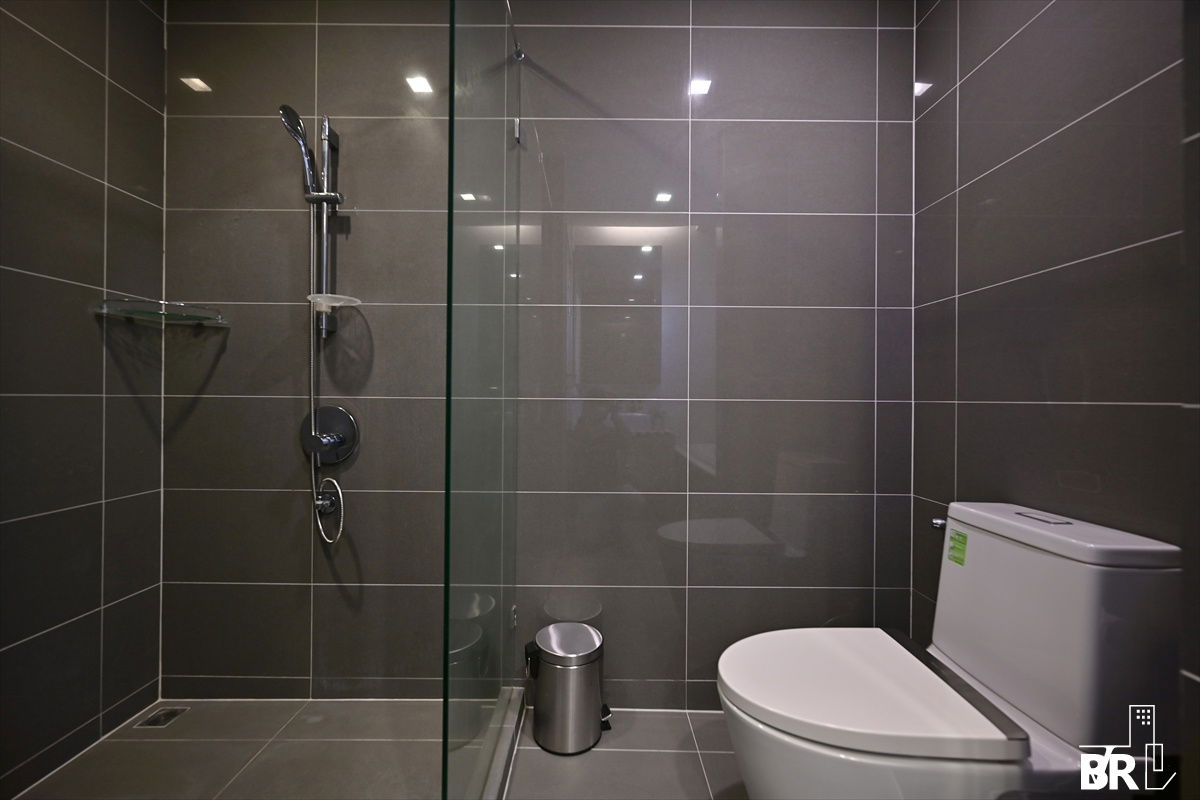 รูป M Thonglor 10 🌅 ห้องมุม ทิศตะวันออก เลี้ยงสัตว์ได้ 🐾 ใกล้ BTS เอกมัย - รูปที่ 12/13