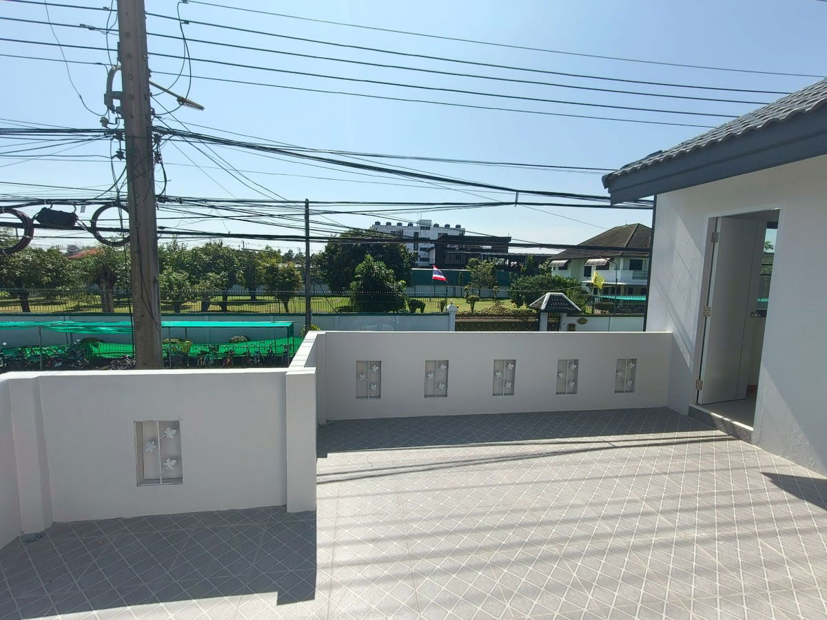 รูป บ้านเดี่ยว ลำลูกกา ธัญบุรี ปทุมธานี หมู่บ้านอยู่เจริญ1 ทำเลติดถนน  นัดชมบ้าน 085-318-6868 คุณวา - รูปที่ 18/27