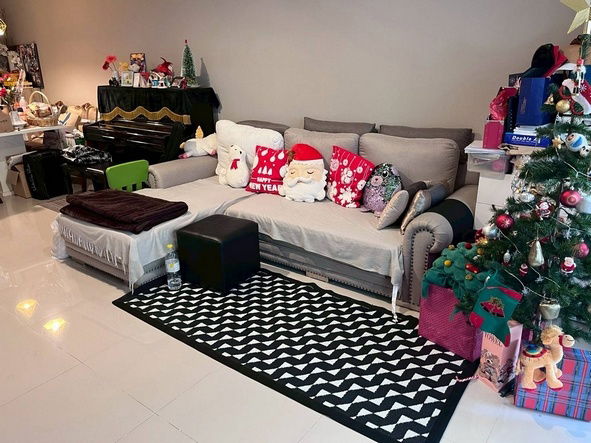 picture FOR SALE: 3-Story Townhome at Baan Klang Muang Suan Luang 3 Beds, Soi Chaloem Phra Kiat 28, Near Meg - 2/8