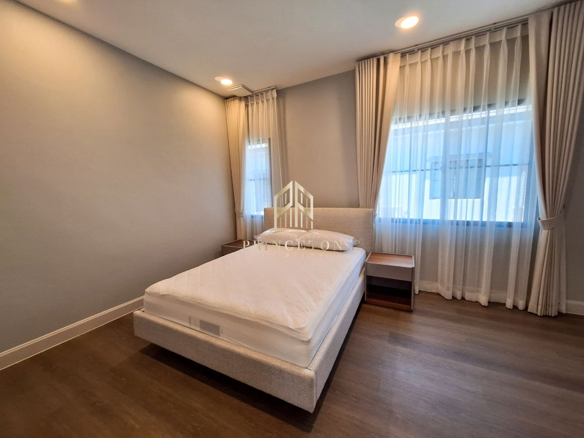 picture Luxury House For Rent Nantawan Rama 9 New Krungthep Kreetha Near Wellington International School - 30/38