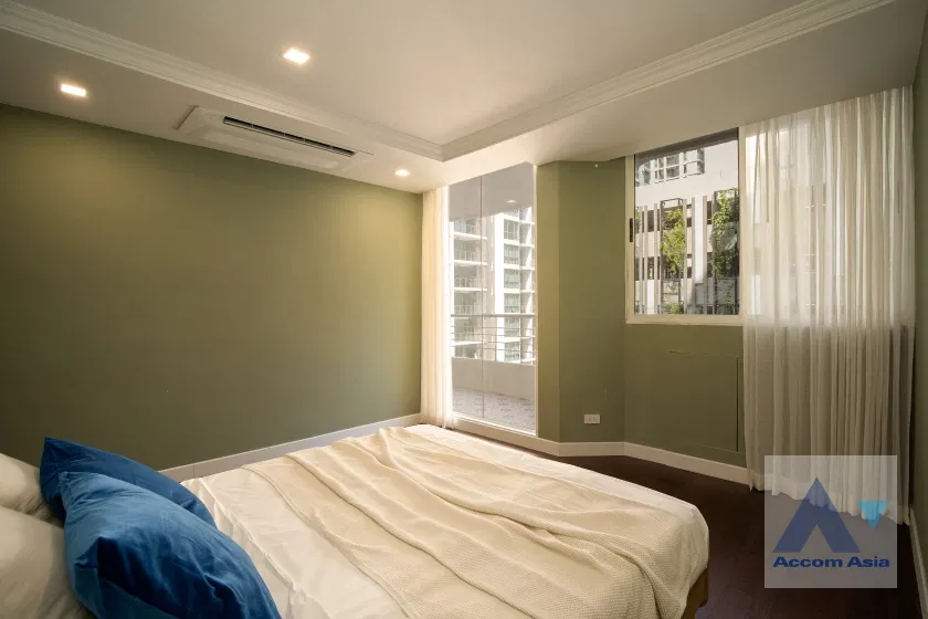 picture 🔼🔽 AccomA 📩 Duplex Condo,Huge Terrace,Newly renovated 4 BR Condominium @Supalai Place (AA45148) - 8/11