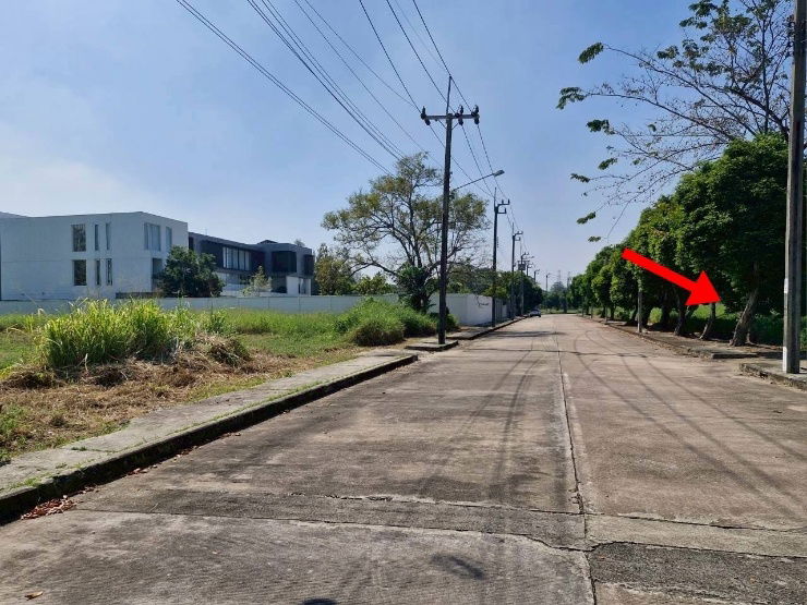 รูป ที่ดิน 1 ไร่ ในสนามกอล์ฟวินเซอร์ สุวินทวงศ์ ซ.15
ที่สุดแห่งทำเล! - รูปที่ 4/17