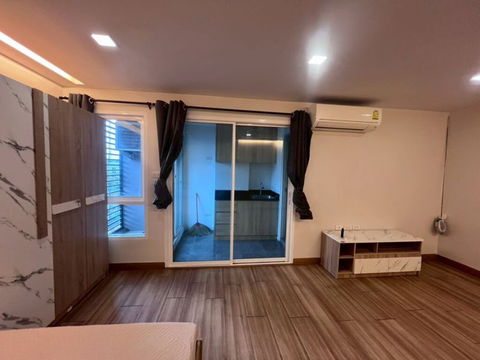For Sales Onvida Grand Condo Unit 2225/63(718)