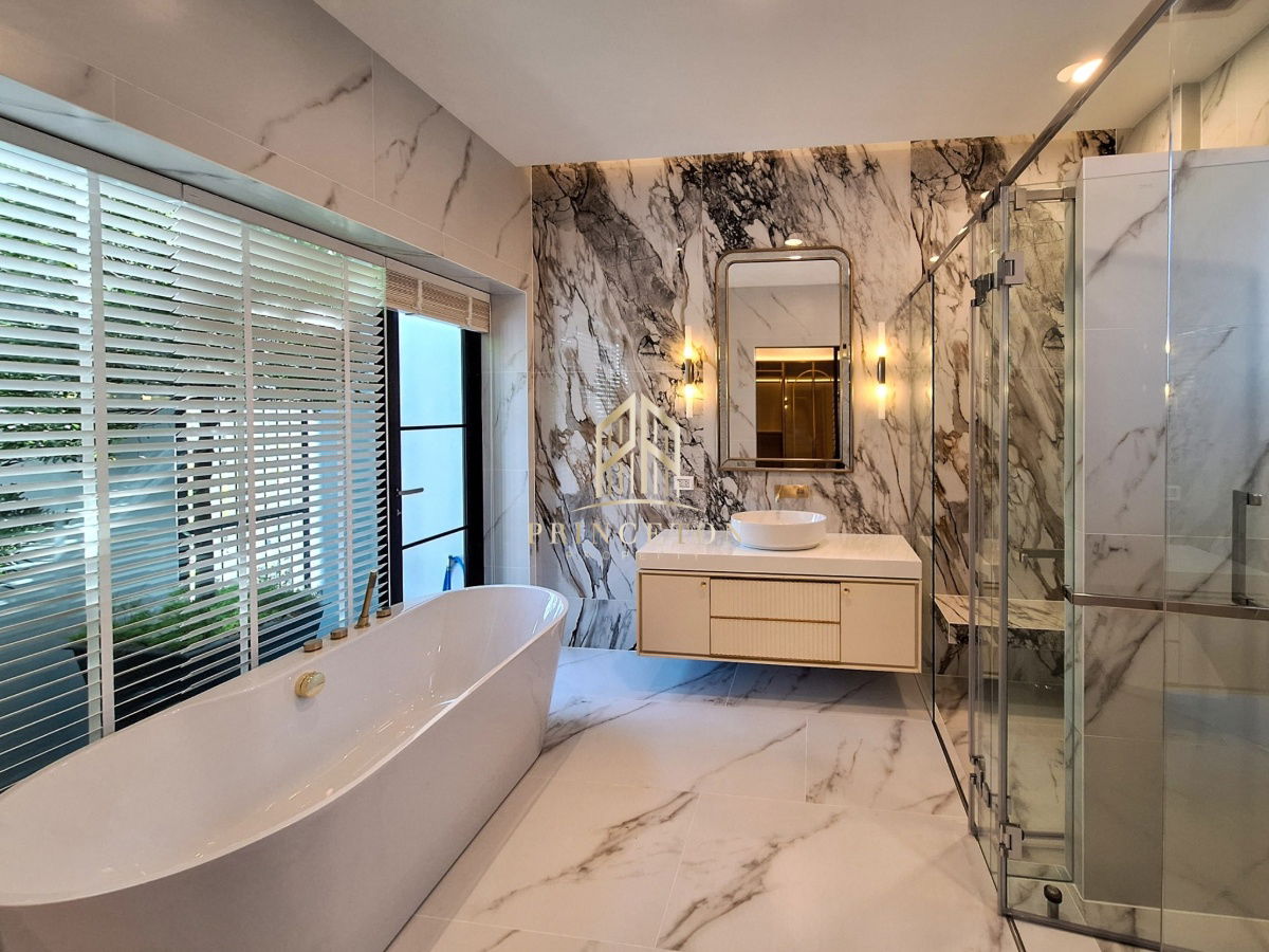 picture Luxury House For Rent Nantawan Rama 9 New Krungthep Kreetha Near Wellington International School - 23/38