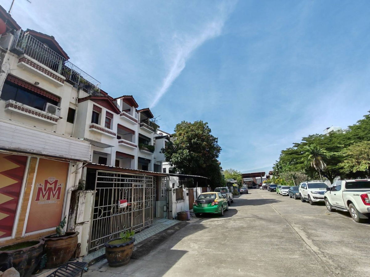 picture 4-Storey Townhouse for Sale | 36 sq.w. | Large Usable Area 410 sq.m. Chaengwattana–Pakkret 28 | Prime Business District Location | Behind Central - 19/19