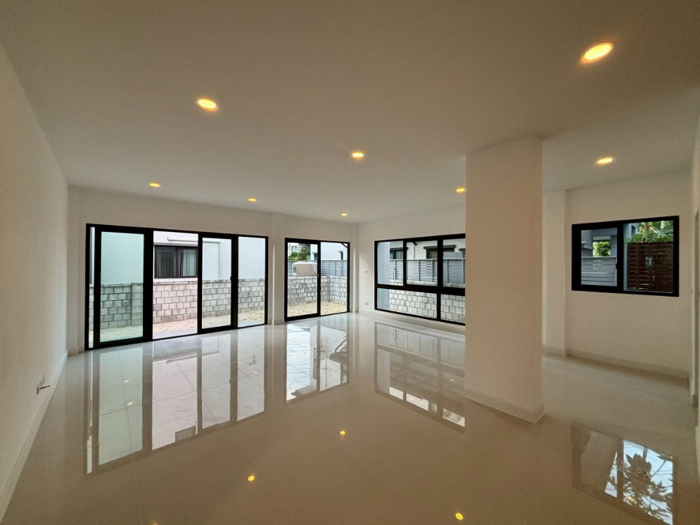 รูป 🏡 𝗛𝗢𝗨𝗦𝗘 𝗙𝗢𝗥 𝗦𝗔𝗟𝗘 | Centro Ratchapruek – Suan Phak บ้านเดี่ยวหรู ทำเลราชพฤกษ์ – สวนผัก หลังติดสวนส่วนกลาง ⚡️ - รูปที่ 2/26