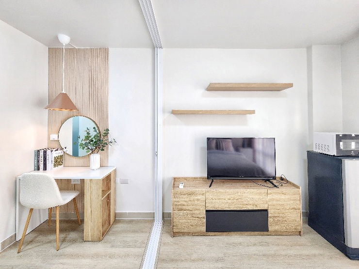 รูป ผ่อนเริ่มต้นเพียง 5,xxx บาท/เดือน คอนโดเดินทางสะดวก ใกล้ RCA ราคาล้านกลาง ๆ ของกินในซอยเพียบ - รูปที่ 2/10