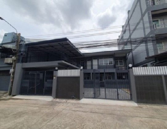 รูป ให้เช่าบ้านเดี่ยว / Home Office 2 ชั้น ซอยรัชดาภิเษก 3 ใกล้ MRT พระราม 9 / ไม่อนุญาตสัตว์เลี้ยง จดบริษัทได้ - รูปที่ 1/13