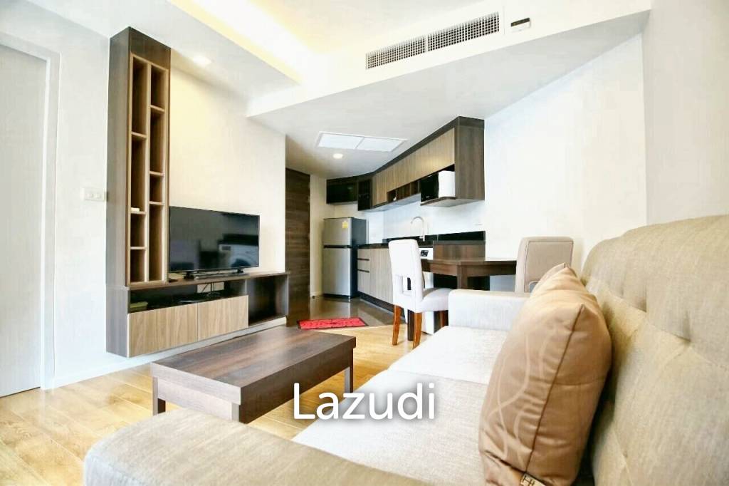 picture 1 Bedroom 1 Bathroom 35 SQ.M Focus Ploenchit - 1/5