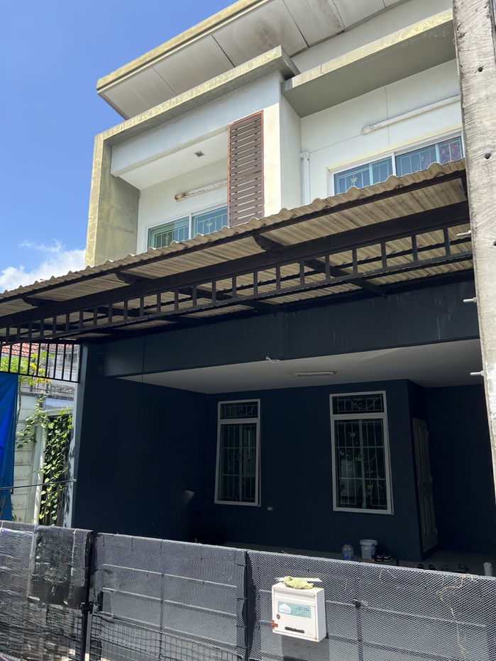 รูป ขายทาวน์เฮ้าส์ 2 ชั้น มบ.ฮาบิเทีย วงแหวน–รามอินทรา บ้านหลังมุม พื้นที่เยอะ ใกล้แฟชั่นไอส์แลนด์ เดอะพรอมานาด โรงเรียนสาธิตพัฒนา และรถไฟฟ้าสายสีชมพู - รูปที่ 2/8