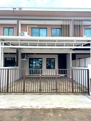 เช่าทาวน์โฮม รร.มงฟอร์ตวิทยาลัย แผนกมัธยม : ให้เช่าทาวน์โฮมสองชั้น  3 ห้องนอน 2 ห้องน้ำ 1 ห้องรับแขก 1 ห้องครัว  2  ที่จอดรถ