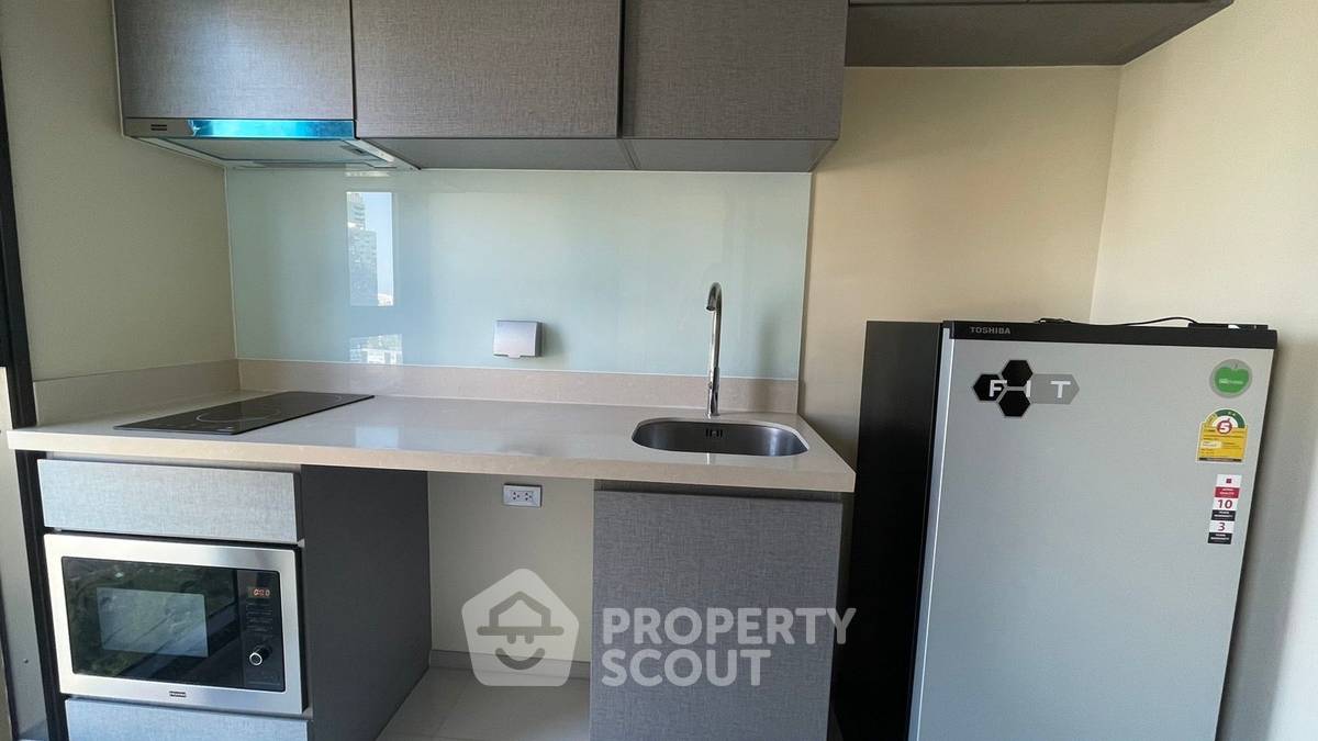 รูป คอนโด 1-ห้องนอน ที่ ริทึ่ม สุขุมวิท 36-38 ใกล้ BTS ทองหล่อ (ID 1960828) - รูปที่ 10/35