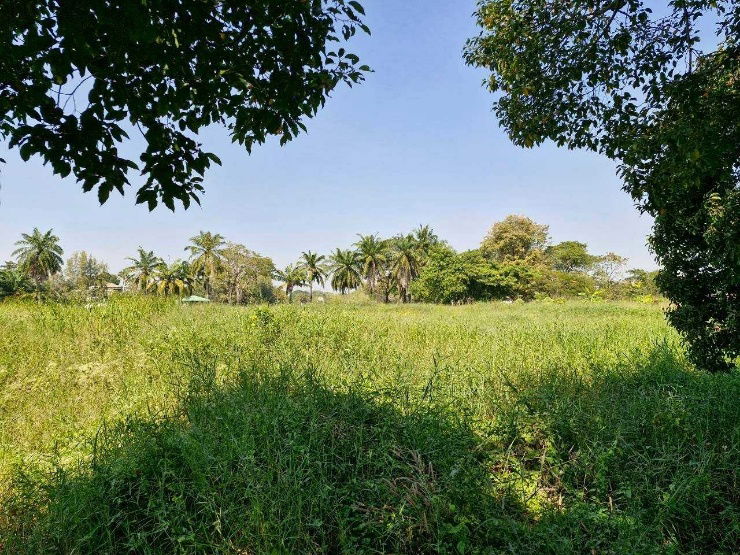 รูป ที่ดิน 1 ไร่ ในสนามกอล์ฟวินเซอร์ สุวินทวงศ์ ซ.15
ที่สุดแห่งทำเล! - รูปที่ 9/17