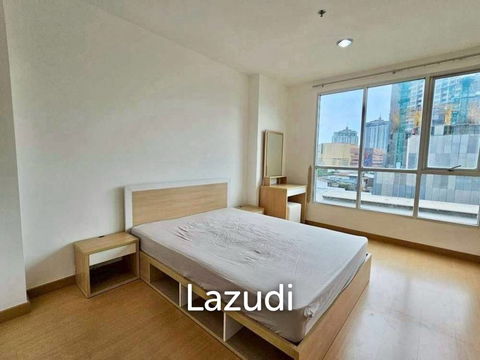 Spacious 1-Bed Condo in Life Sukhumvit 65 Bangkok