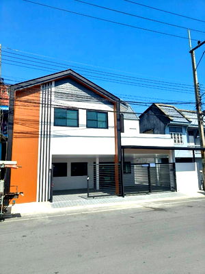 บ้านเดี่ยว อาคารทรู ทาวเวอร์ รัชดา : พร้อมเป็นเจ้าของบ้านสวยทำเลดีได้ทันที

พร้อมที่จะย้ายเข้าสู่ชีวิตที่สะดวกสบายในบ้านสไตล์นอร์ดิกสุดลงตัวแล้วหรือยัง?