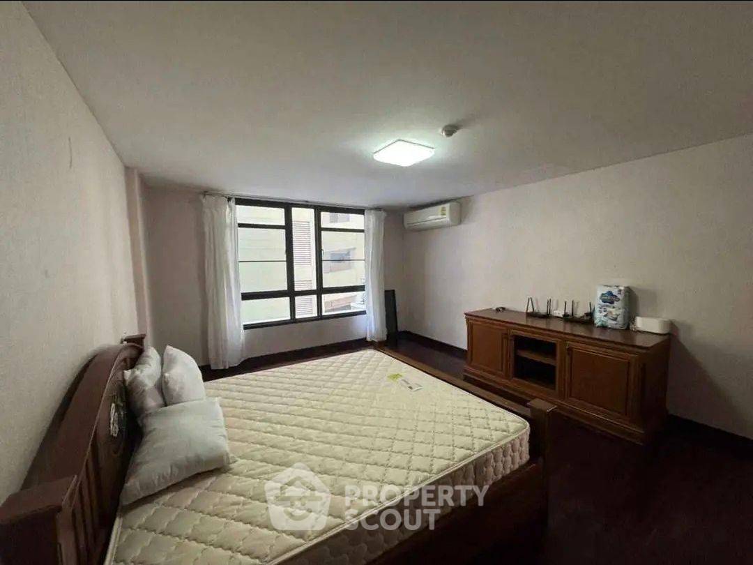 รูป คอนโด 3-ห้องนอน ที่ บ้านจันทร์ คอนโดมิเนียม ใกล้ ทองหล่อ (ID 2469232) - รูปที่ 4/10