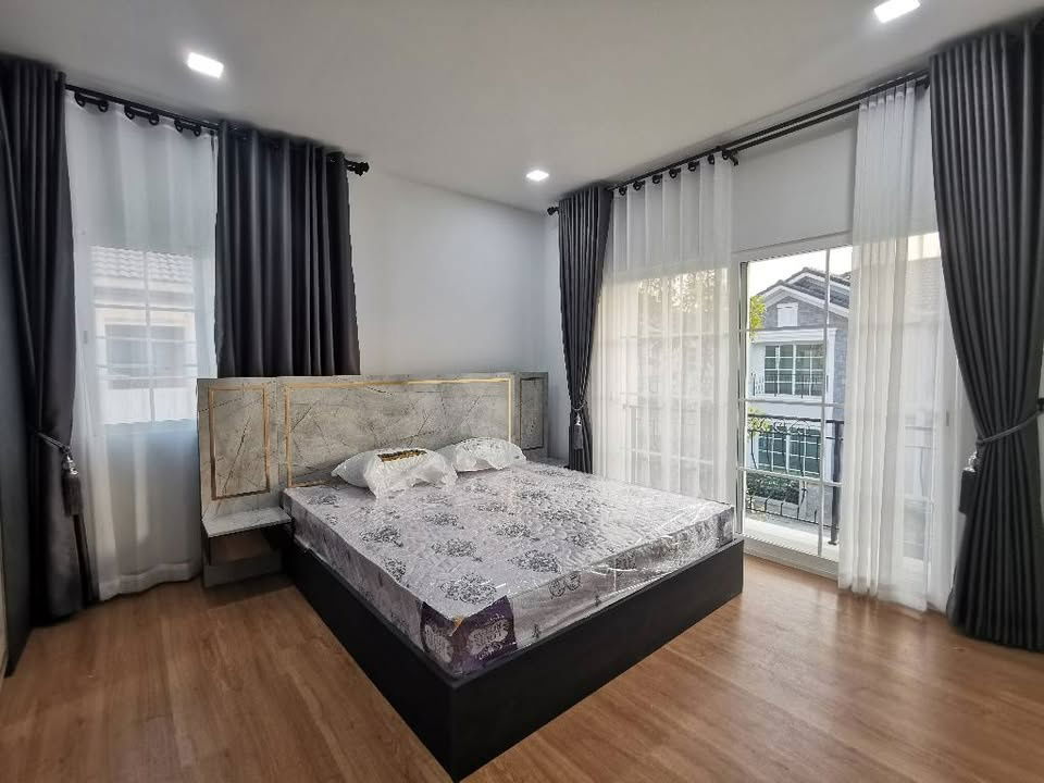 รูป HR3087ให้เช่าบ้านเดี่ยวใหม่เอี่ยม หมู่บ้านโกลเด้น นีโอ บางนา-สวนหลวง เฟอร์ครบ ใกล้เมกาบางนา - รูปที่ 2/20