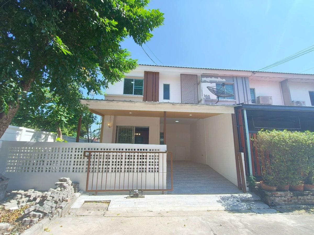 รูป ทาวน์เฮาส์ ลำลูกกา ถนนชลมาร์วิจารณ์ ทำเลหลังมุม ใกล้รถไฟฟ้าคูคต หมู่บ้านพฤกษา92 ต้นโครงการ นัดชมบ้าน 085-318-6868 คุณวา - รูปที่ 4/25