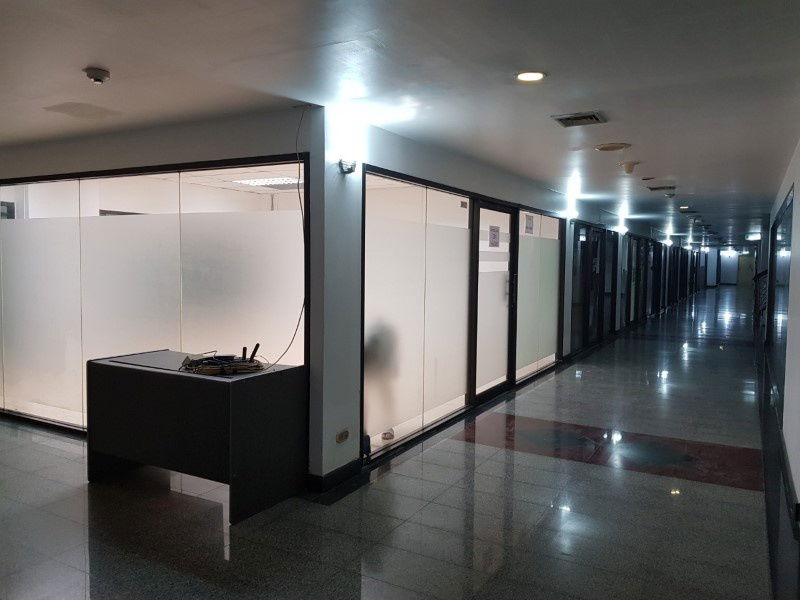 picture For Sale!! ðĒ Omni Tower Sukhumvit Nana Working Place - 2/6