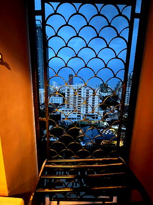 Condos for rent Phaya Thai : For Rent Condo , The Crest Phaholyothin 11 , BTS-Saphan Khwai , Sam Sen Nai , Phaya Thai , Bangkok , CX-91319 ✅ Live chat with us ADD LINE @connexproperty ✅