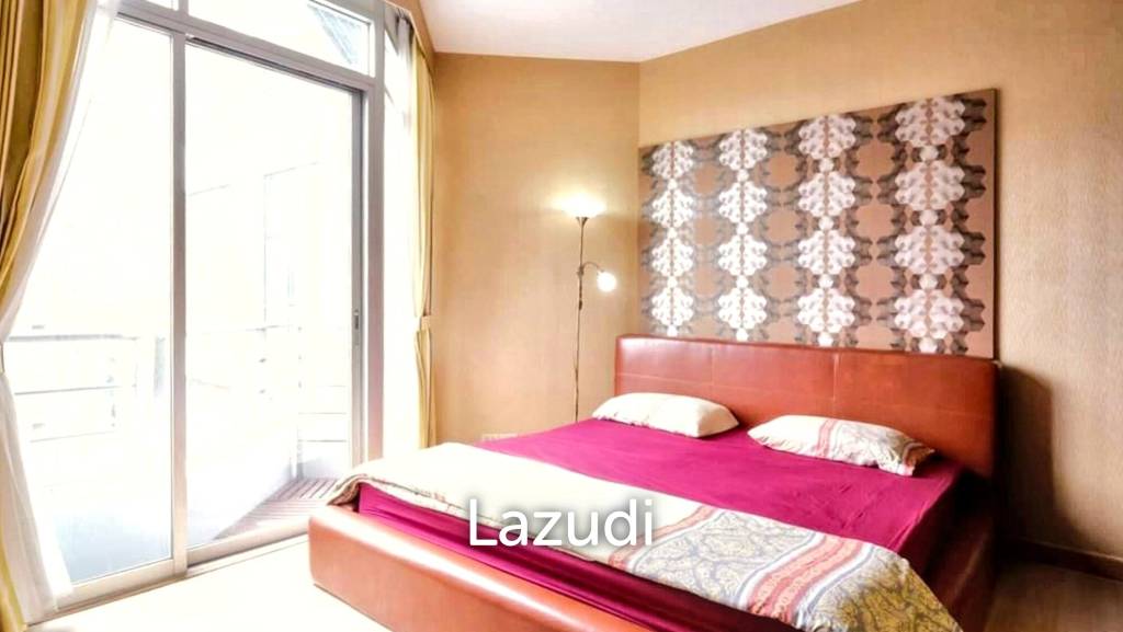 picture 1-Bedroom 1 Bathroom Condo 40 Sq.m. Baan Sathorn Chaopraya - 3/7