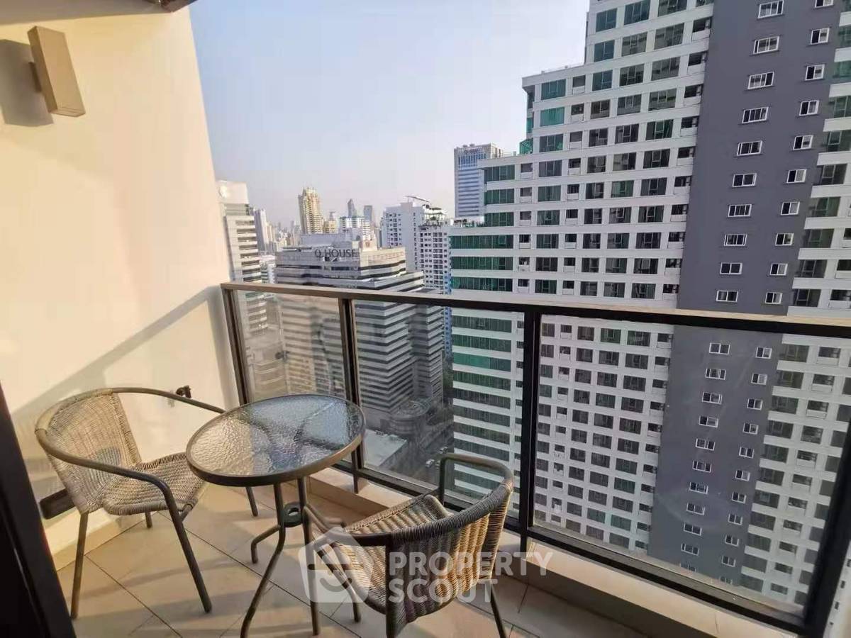 picture 1-BR Condo at The Lofts Asoke near MRT Phetchaburi (ID 2324829) - 11/13