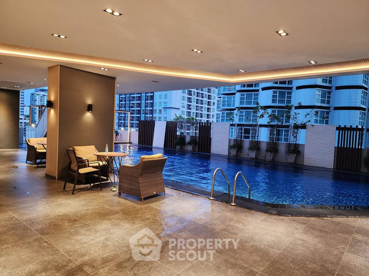 picture 1-BR Condo at Sukhumvit Suite near BTS Nana (ID 1113006) - 2/11