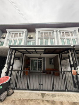 ให้เช่าทาวน์เฮ้าส์ ที่ โกลเด้นทาวน์สุขุมวิท-สถานีรถไฟฟ้าแบริ่ง