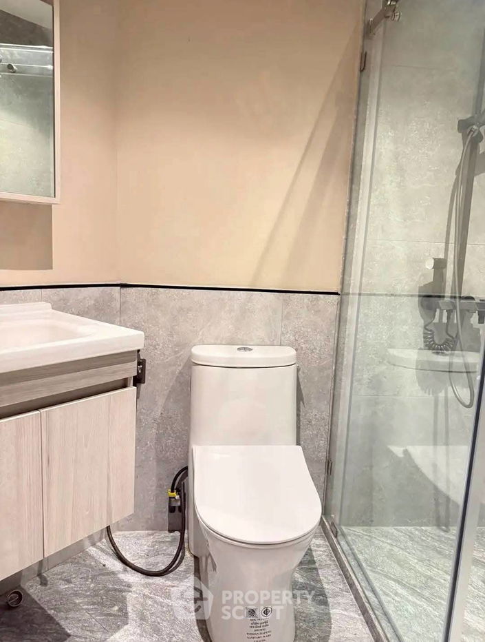 รูป คอนโด 2-ห้องนอน ที่ วิทยุ คอมเพล็กซ์ คอนโดมิเนียม ใกล้ BTS เพลินจิต (ID 2469042) - รูปที่ 13/19