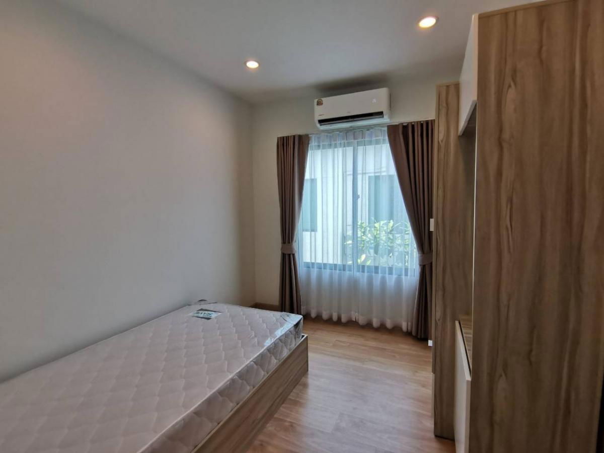 รูป 🏡 ให้เช่า! ทาวน์โฮมสวย รีโนเวทใหม่ – ไอฟีล บางนา (iField Bangna) 📌 ใกล้เมกะบางนา เดินทางสะดวก เข้าออกได้หลายเส้นทาง - รูปที่ 5/15